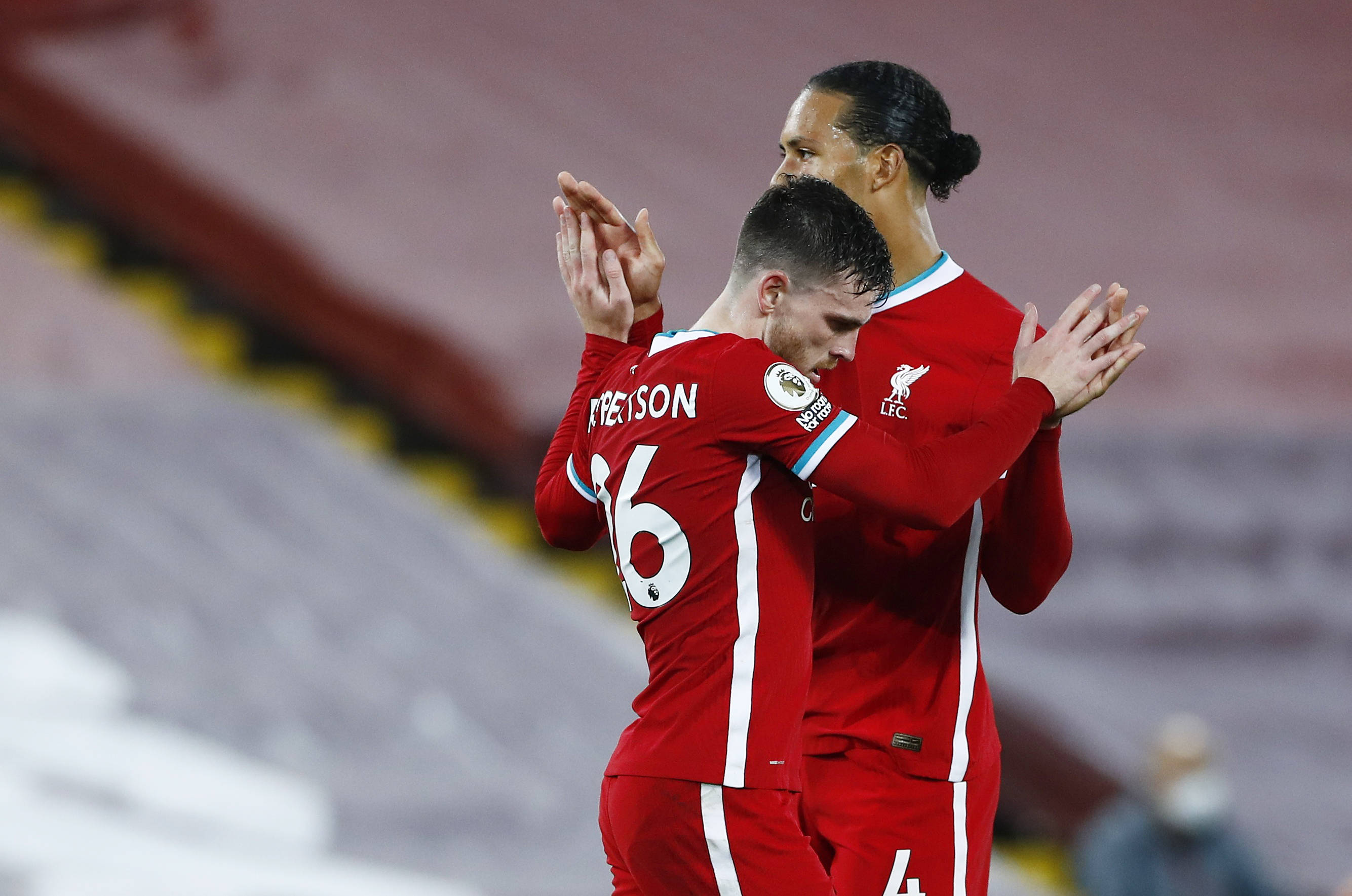 比赛中重聚 比赛中重聚